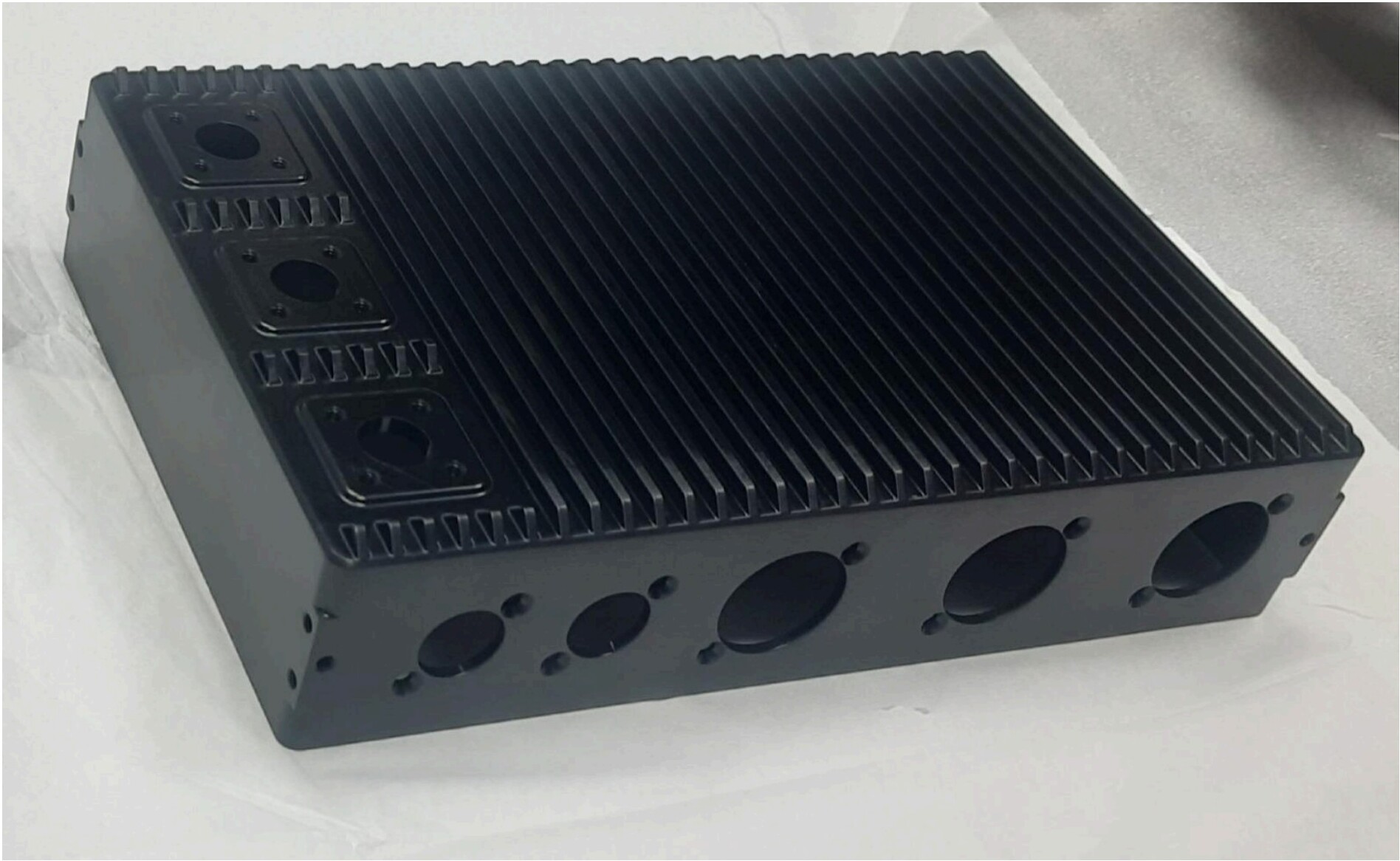 Finned Heat-Sink Enclosure